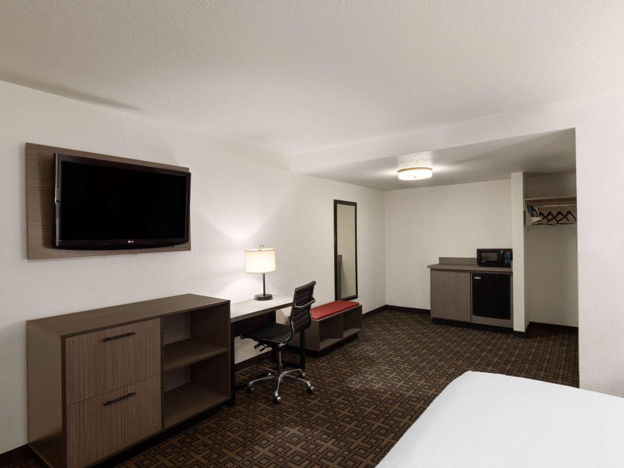 Ramada By Wyndham Elko Hotel At Stockmen'S Casino Exterior foto