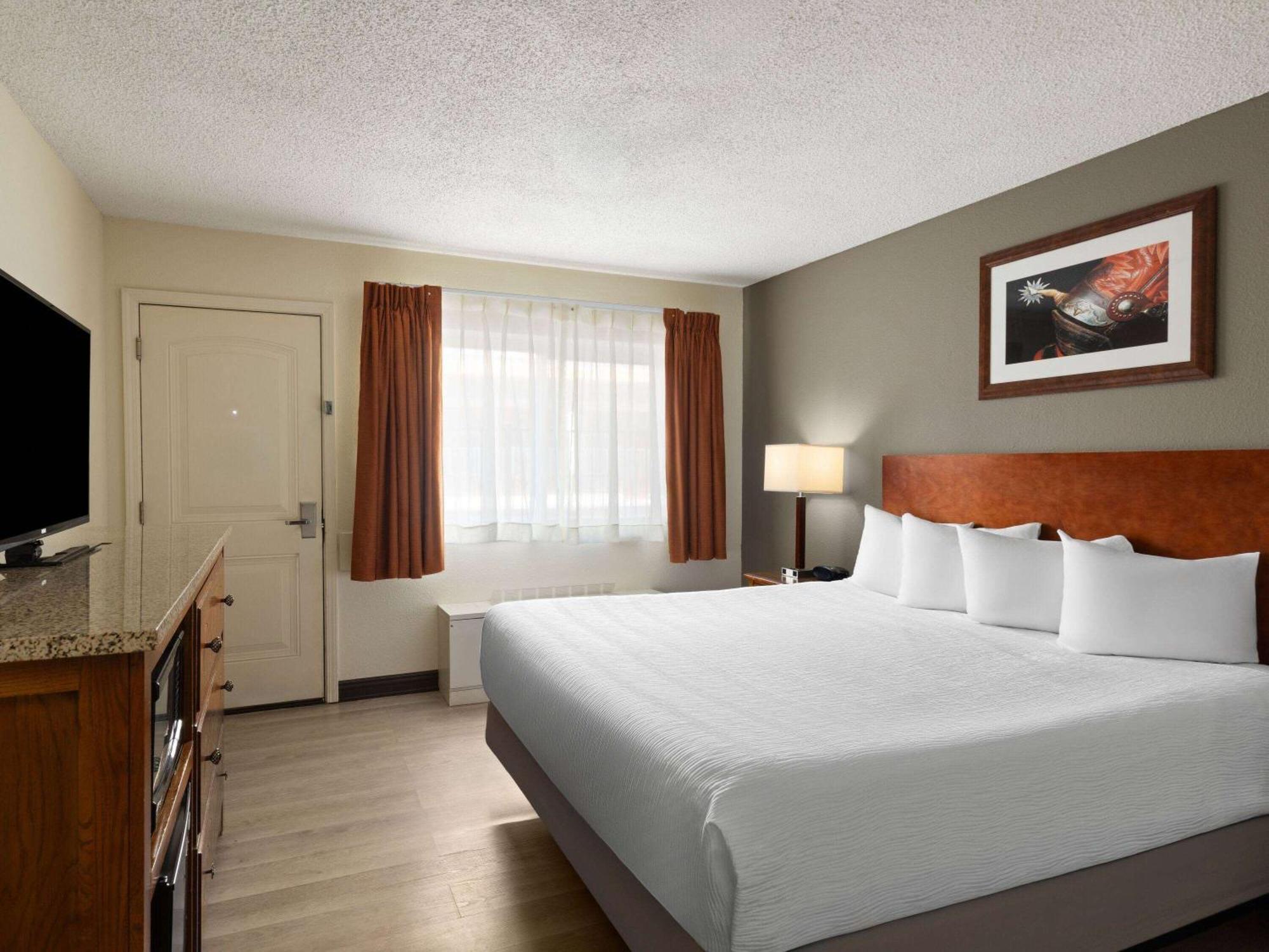 Ramada By Wyndham Elko Hotel At Stockmen'S Casino Exterior foto